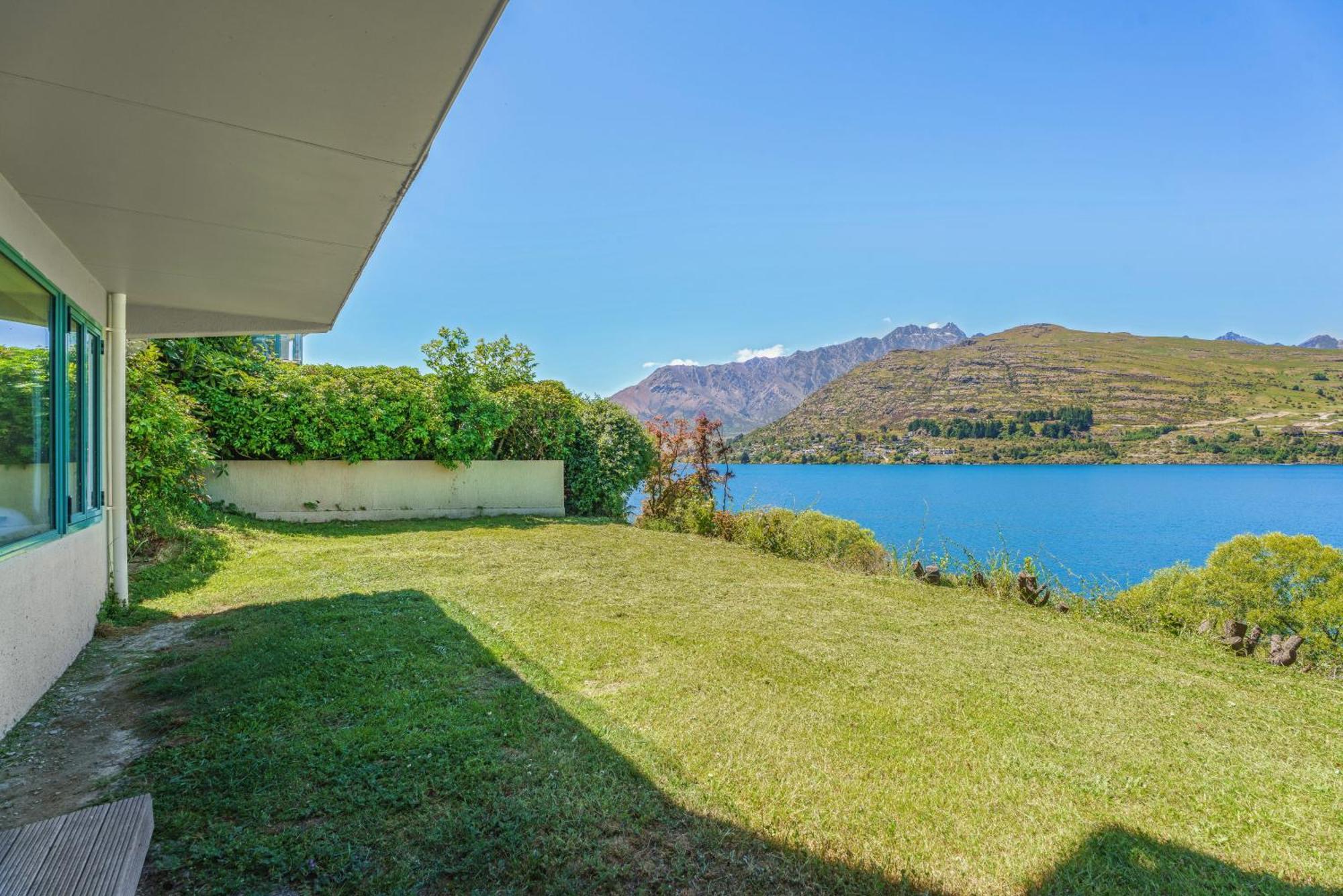 Lakefront Living At Remarkables Retreat - Eight Distretto di Distretto di Queenstown Esterno foto